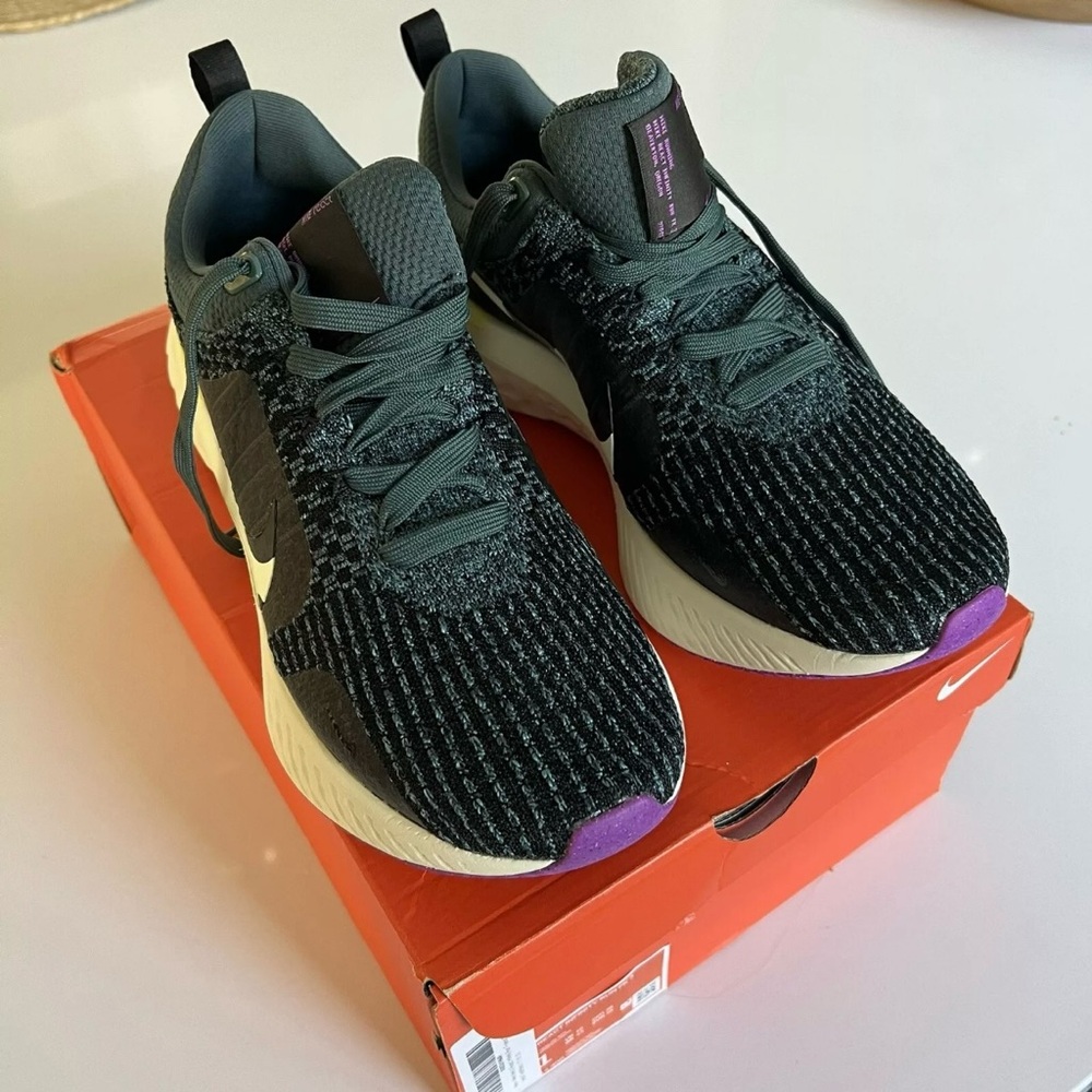 Nike Men’s React Fly Knit 3 Men’s 11 New In Box Teal Mineral Black